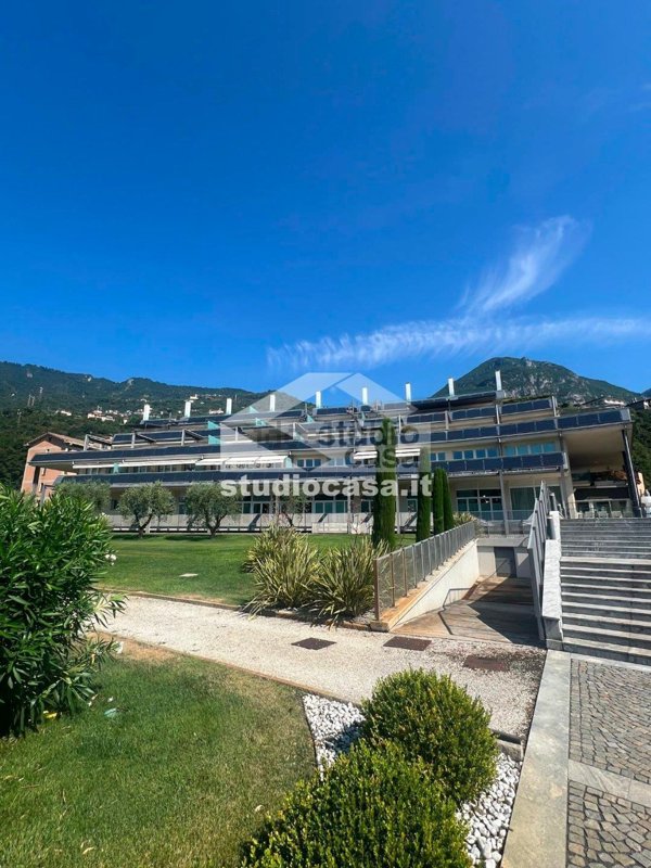 appartamento in vendita a Costa Volpino in zona Volpino
