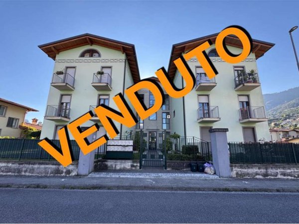 appartamento in vendita a Costa Volpino