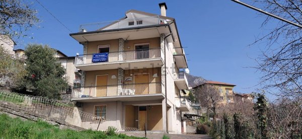 appartamento in vendita a Costa Volpino in zona Ceratello