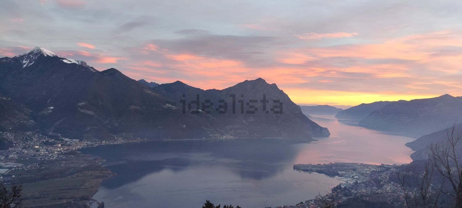 appartamento in vendita a Costa Volpino in zona Ceratello