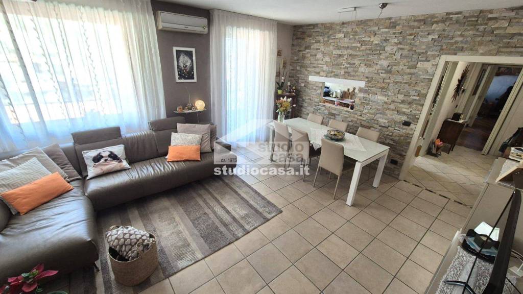 appartamento in vendita a Costa Volpino