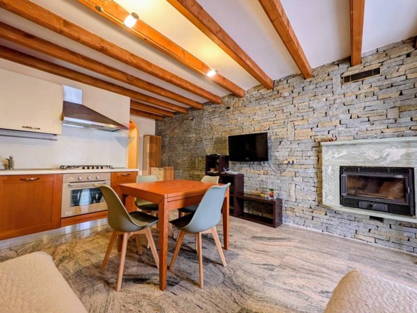 appartamento in vendita a Costa Volpino in zona Volpino