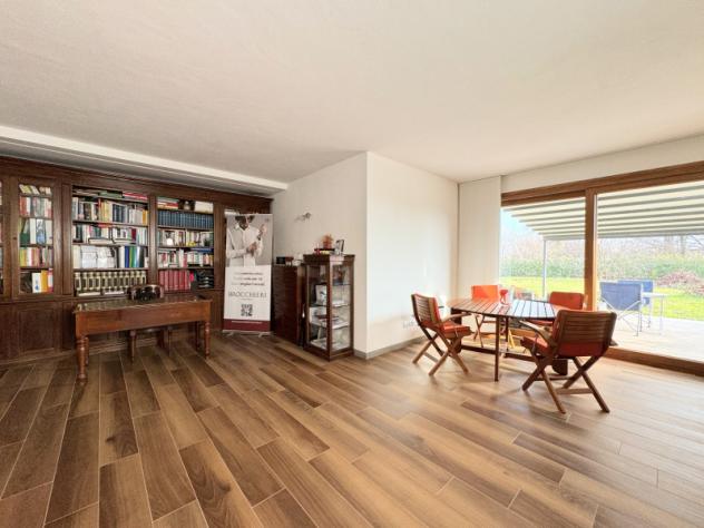 casa indipendente in vendita a Costa Volpino