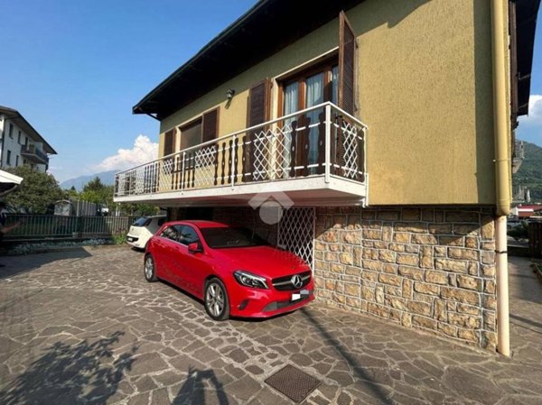 appartamento in vendita a Costa Volpino