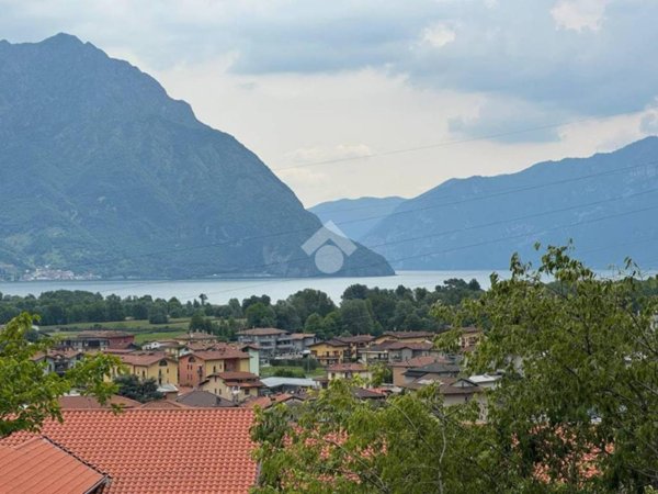 appartamento in vendita a Costa Volpino