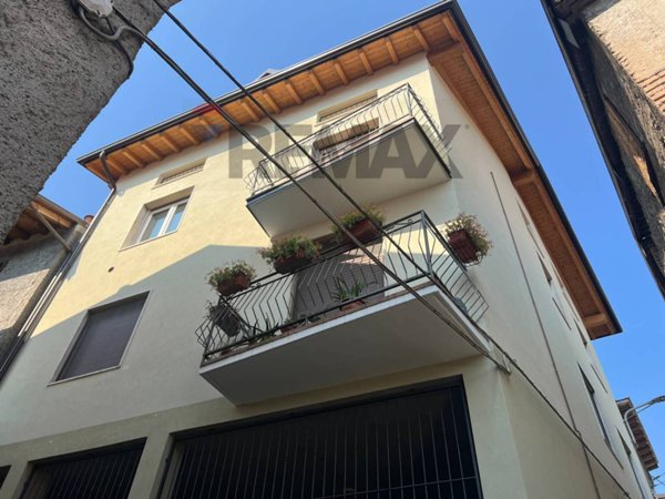 appartamento in vendita a Costa Volpino