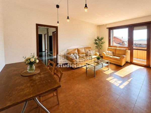 appartamento in vendita a Costa Volpino in zona Volpino