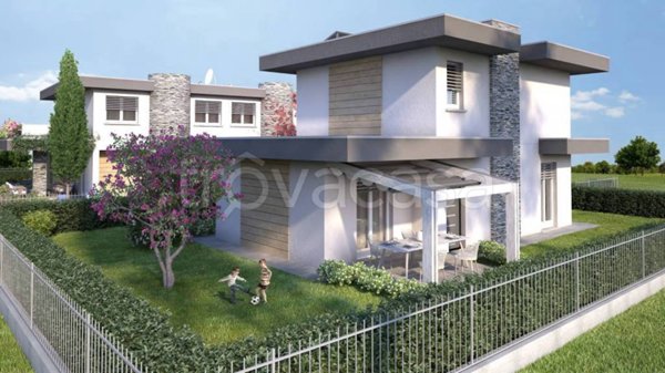 casa indipendente in vendita a Covo