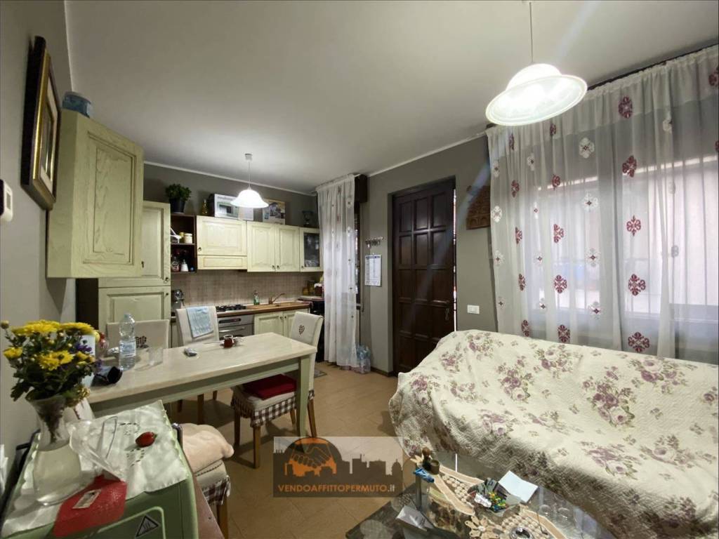 casa indipendente in vendita a Covo