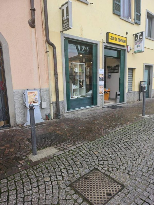 negozio in vendita a Covo