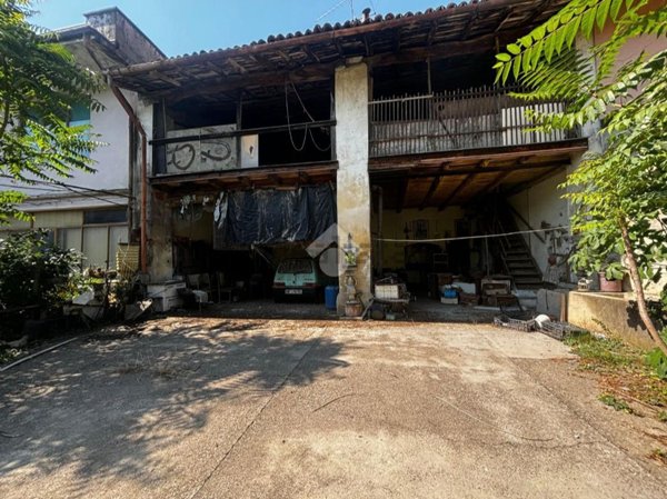 casale in vendita a Covo