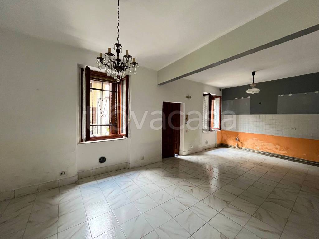 casa indipendente in vendita a Covo