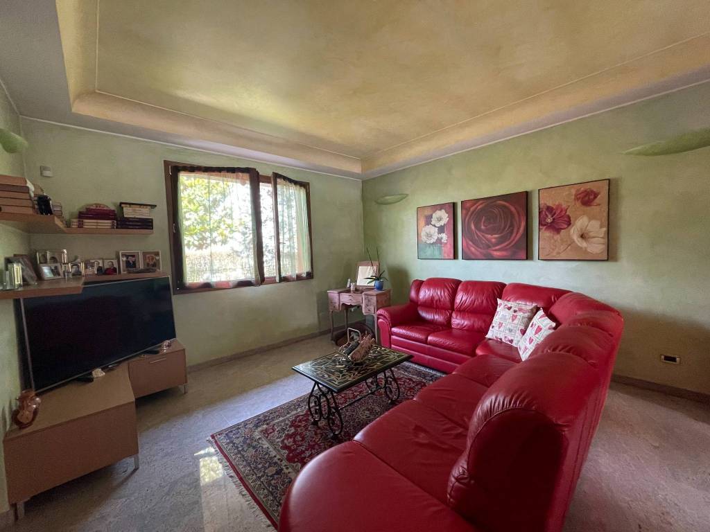 casa indipendente in vendita a Covo