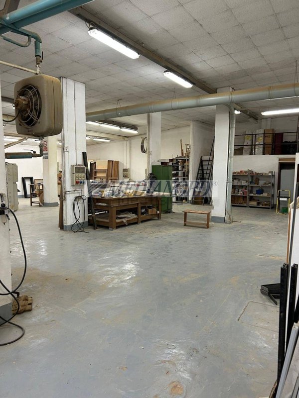 capannone in vendita a Covo