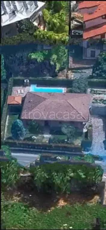 casa indipendente in vendita a Covo