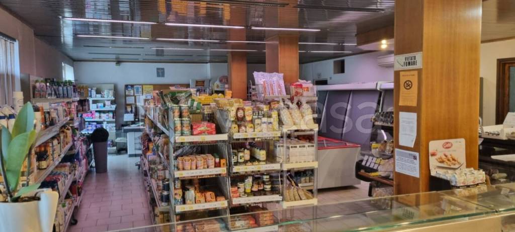 negozio in vendita a Covo