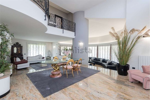 casa indipendente in vendita a Covo