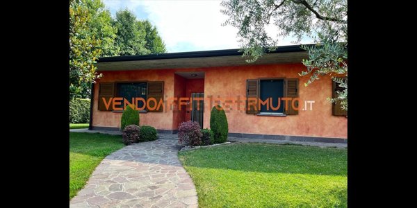 casa indipendente in vendita a Covo