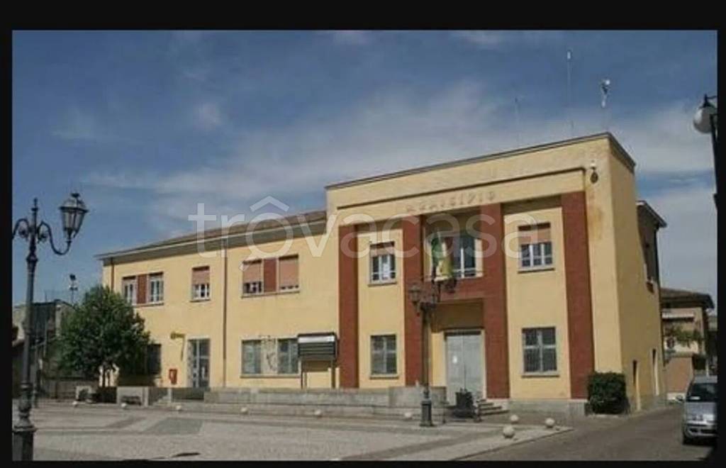 negozio in vendita a Covo