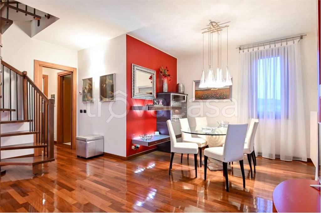 appartamento in vendita a Covo