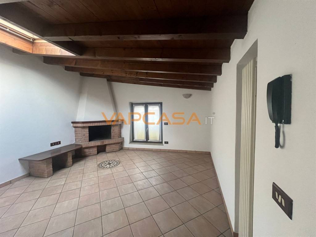 casa indipendente in vendita a Covo