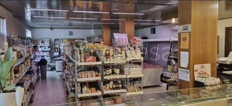 negozio in vendita a Covo