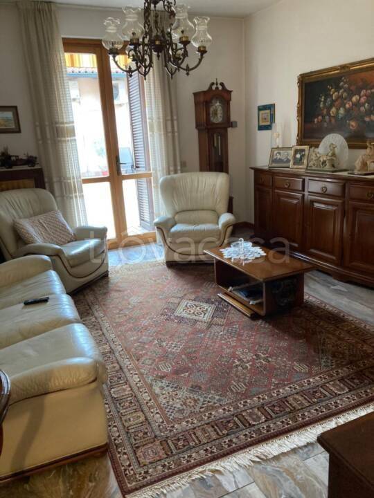 casa indipendente in vendita a Covo