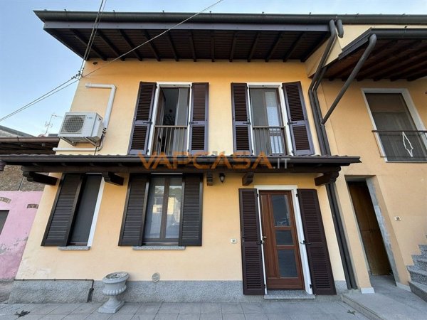 casa indipendente in vendita a Covo