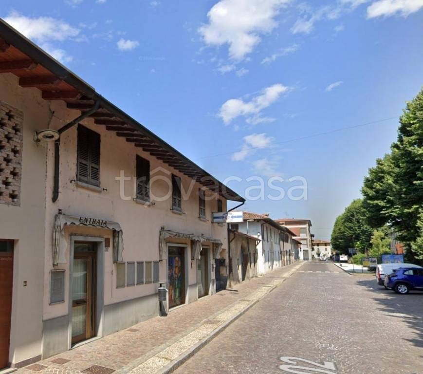 negozio in vendita a Covo