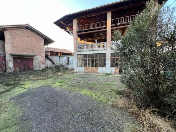 casa indipendente in vendita a Covo