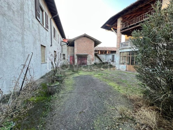 casa indipendente in vendita a Covo