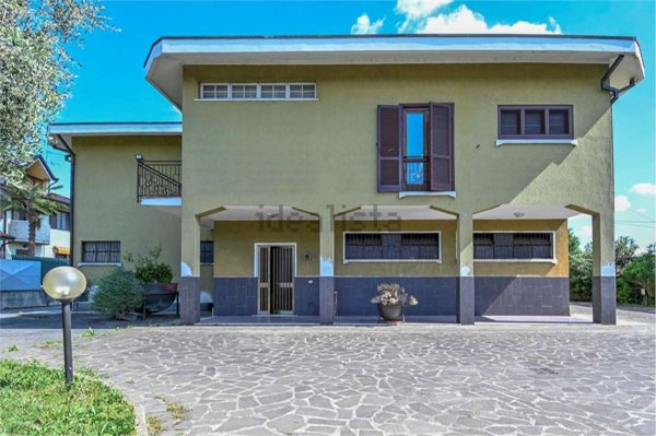 casa indipendente in vendita a Covo