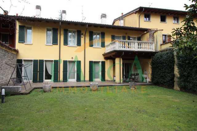 casa indipendente in vendita a Credaro