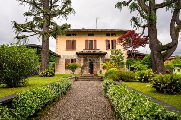 casa indipendente in vendita a Credaro