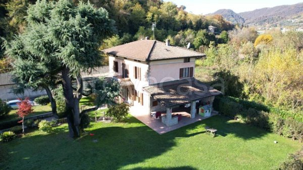 casa indipendente in vendita a Credaro