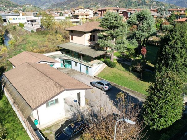 casa indipendente in vendita a Credaro