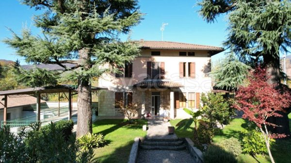 casa indipendente in vendita a Credaro