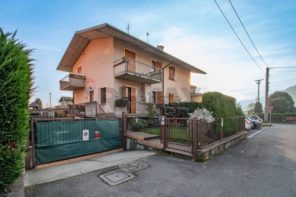 casa indipendente in vendita a Credaro