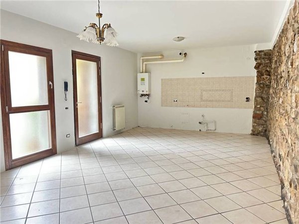 appartamento in vendita a Credaro in zona Castel Montecchio