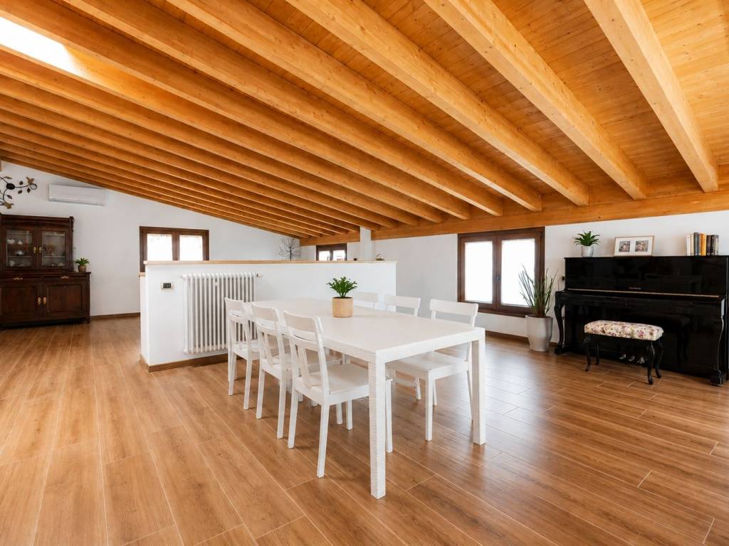 casa indipendente in vendita a Credaro