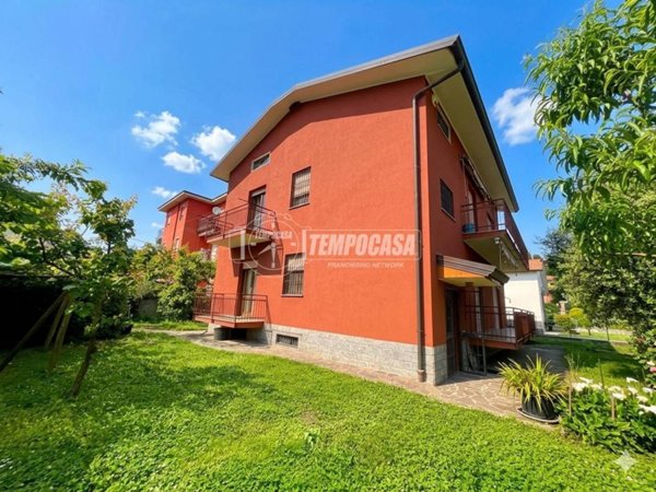 casa indipendente in vendita a Credaro