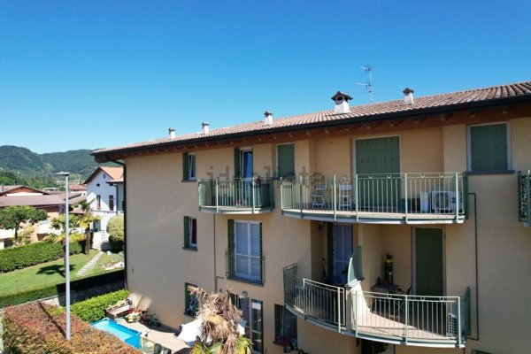 appartamento in vendita a Credaro in zona Castel Montecchio