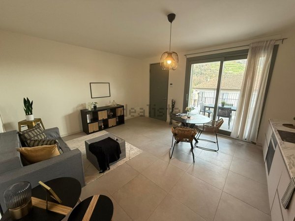appartamento in vendita a Credaro in zona Castel Montecchio