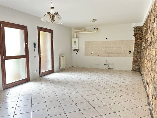 appartamento in vendita a Credaro in zona Castel Montecchio