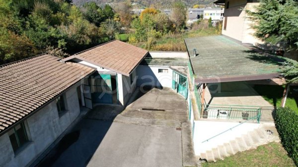 appartamento in vendita a Credaro in zona Castel Montecchio