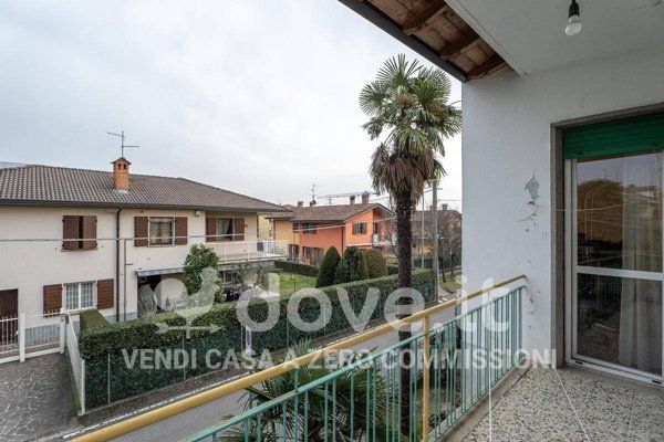 appartamento in vendita a Curno