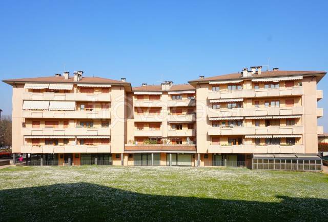 appartamento in vendita a Curno