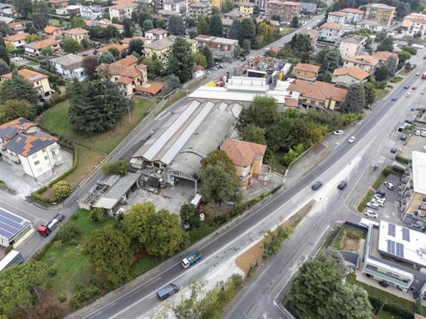 casa indipendente in vendita a Curno