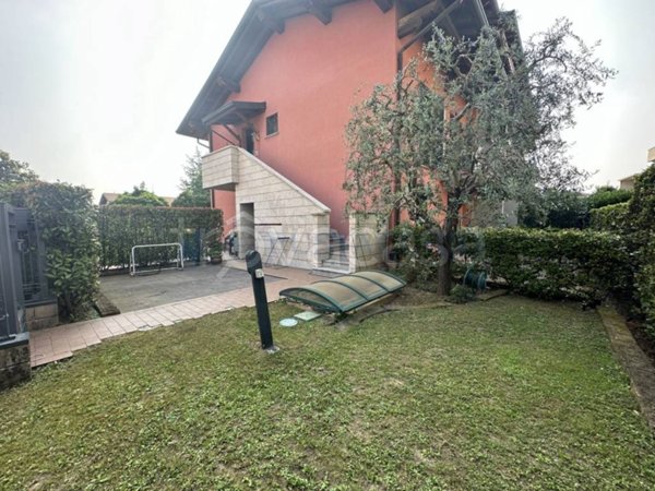 appartamento in vendita a Curno