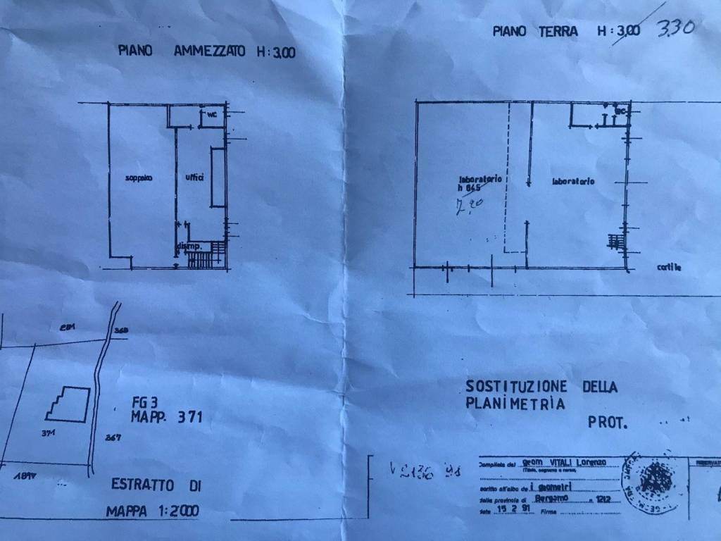 locale commerciale in vendita a Curno